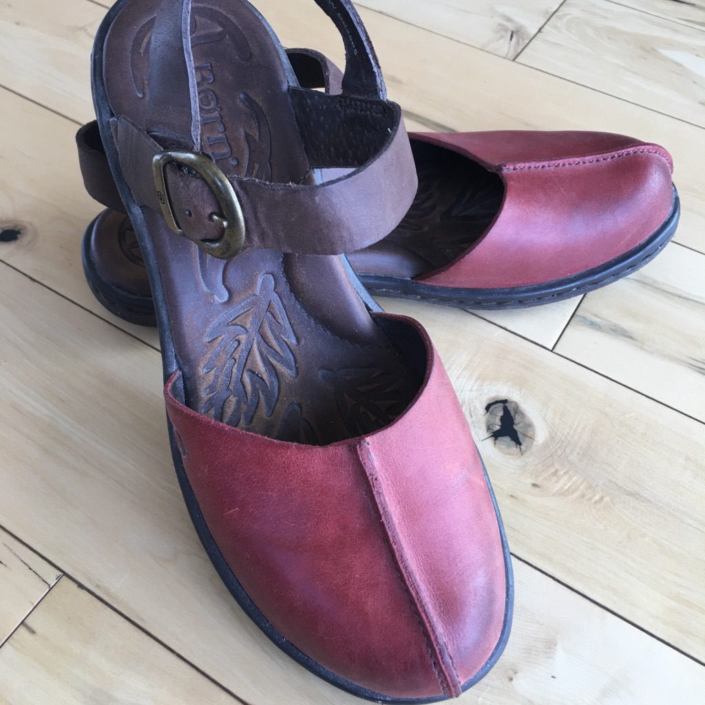 Born Kiana Women’s Sandal Size 7